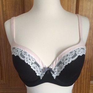 Victoria's Secret Body by Victoria Demi Bra, 32DD
